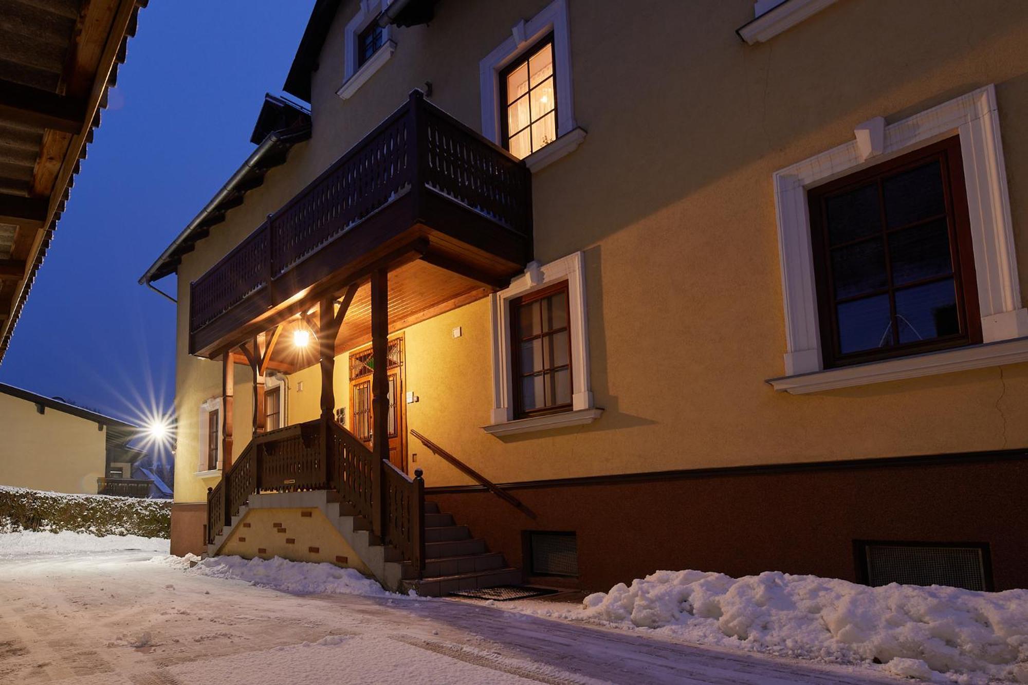 Villa Ganzstein Murzzuschlag Bagian luar foto